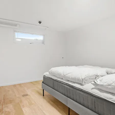 4 Bedroom Beautiful In